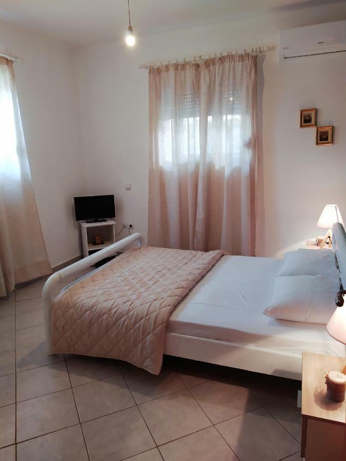 Villy'S Apartment นาฟปลิโอ ภายนอก รูปภาพ